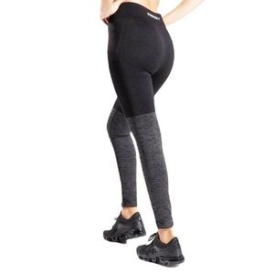 Gymshark two tone black and gray gym leggings small
